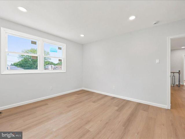 5 S SYRACUSE DR, Cherry Hill, NJ 08034