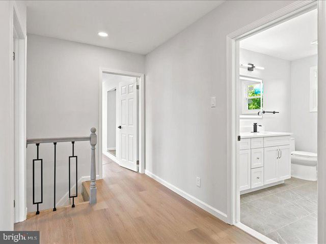 5 S SYRACUSE DR, Cherry Hill, NJ 08034