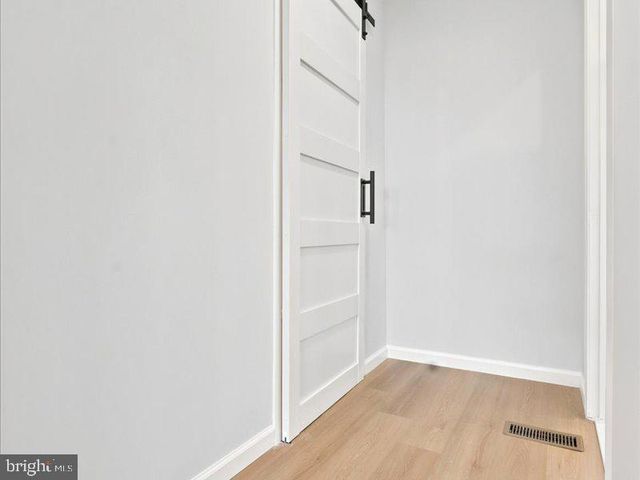 5 S SYRACUSE DR, Cherry Hill, NJ 08034