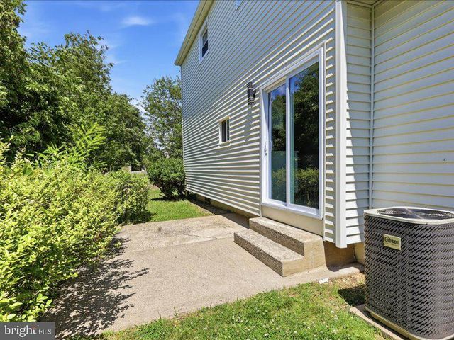 5 S SYRACUSE DR, Cherry Hill, NJ 08034
