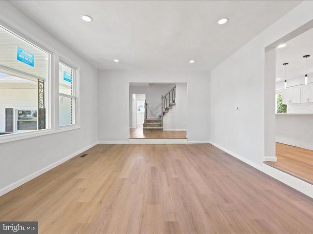 5 S SYRACUSE DR, Cherry Hill, NJ 08034