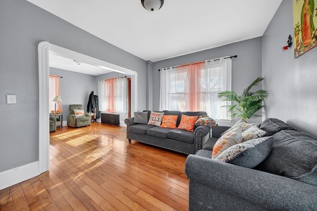 173 Glennon St, New Bedford, MA 02745