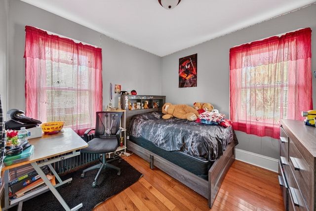 173 Glennon St, New Bedford, MA 02745