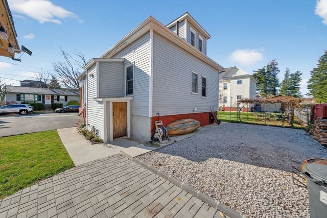 173 Glennon St, New Bedford, MA 02745