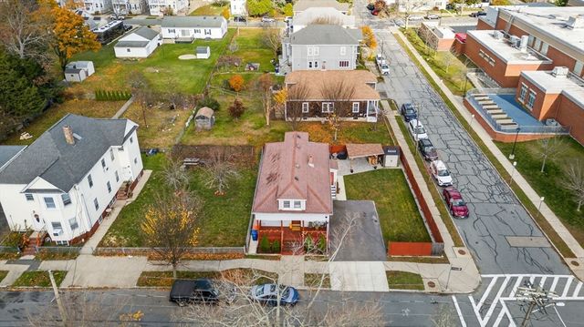 173 Glennon St, New Bedford, MA 02745