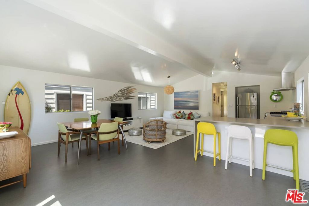 Image 6 of property listing at 29 Paradise Cove Road, Malibu, CA 90265