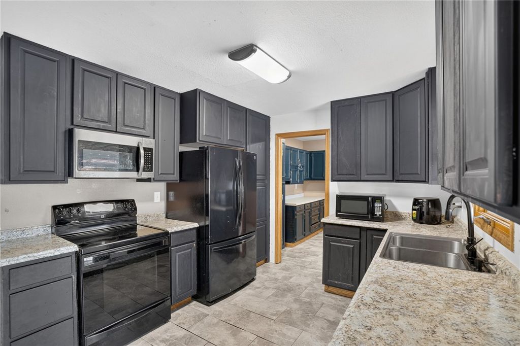 2001 Canyon Drive, Billings, MT 59102 photo 5
