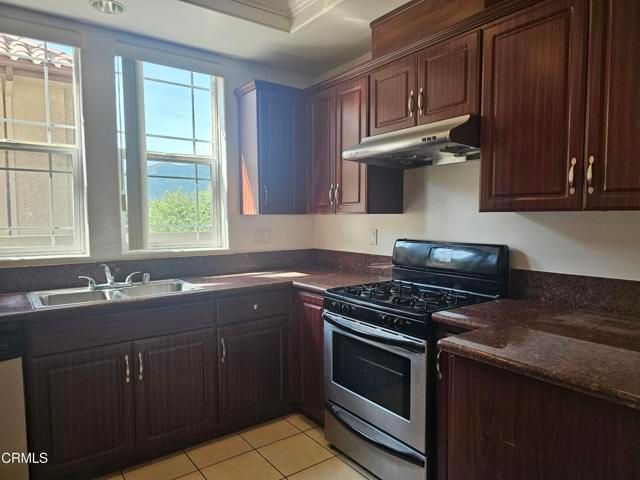 2930 Fairway Avenue 105, La Crescenta, CA 91214