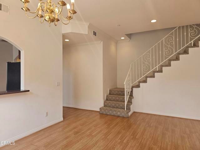 2930 Fairway Avenue 105, La Crescenta, CA 91214