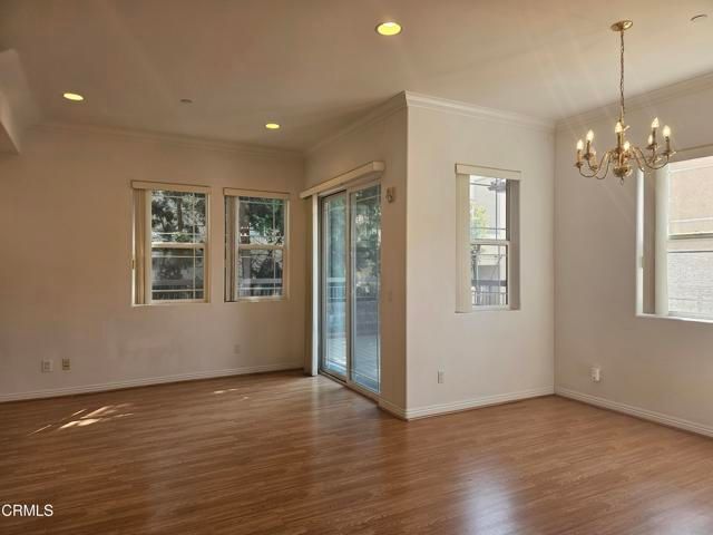 2930 Fairway Avenue 105, La Crescenta, CA 91214