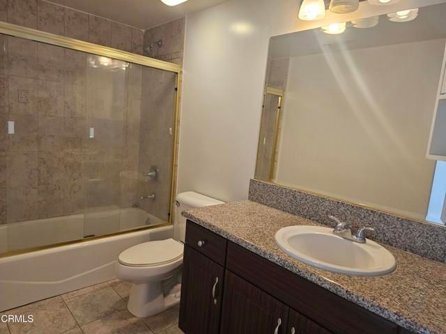 2930 Fairway Avenue 105, La Crescenta, CA 91214