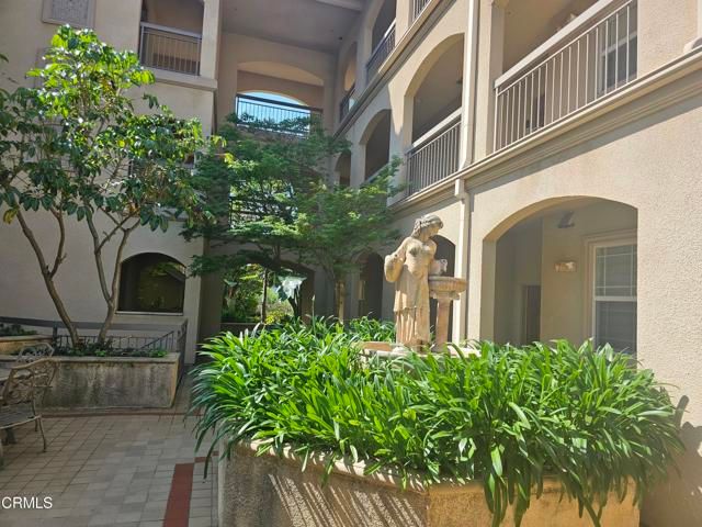 2930 Fairway Avenue 105, La Crescenta, CA 91214