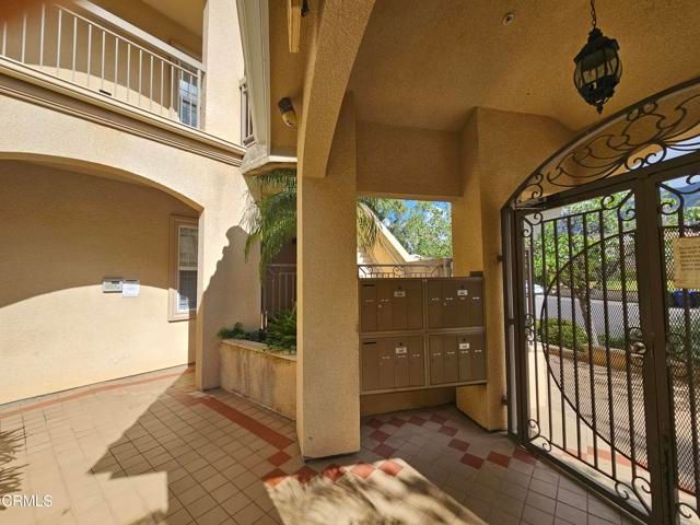 2930 Fairway Avenue 105, La Crescenta, CA 91214