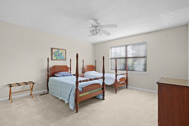 6573 Hickory Meadow Drive, Chattanooga, TN 37421