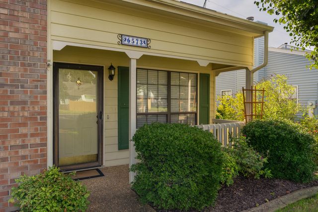 6573 Hickory Meadow Drive, Chattanooga, TN 37421