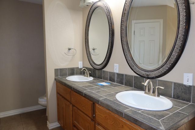 5002 CYPRESS AVENUE, Wichita Falls, TX 76310