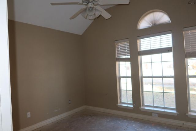 5002 CYPRESS AVENUE, Wichita Falls, TX 76310