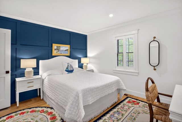 27 Evangeline Road, Falmouth, MA 02540
