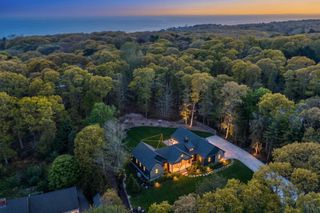 27 Evangeline Road, Falmouth, MA 02540