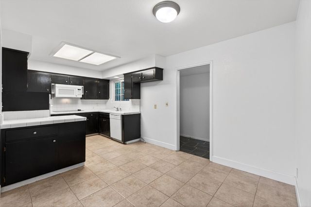 4667 N Bengston Avenue, Fresno, CA 93705