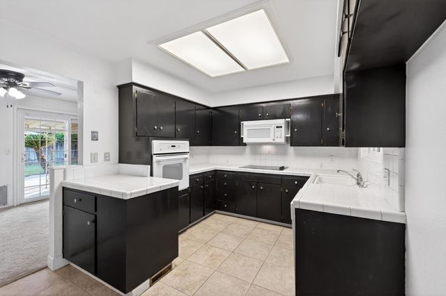 4667 N Bengston Avenue, Fresno, CA 93705