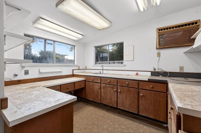 4667 N Bengston Avenue, Fresno, CA 93705