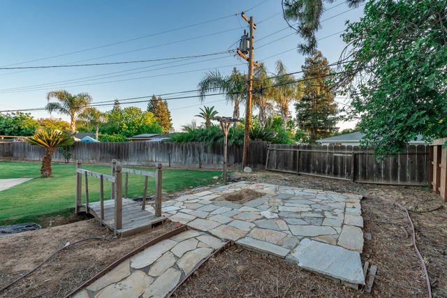4667 N Bengston Avenue, Fresno, CA 93705