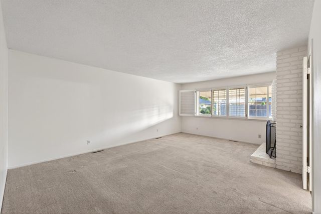 4667 N Bengston Avenue, Fresno, CA 93705