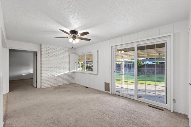 4667 N Bengston Avenue, Fresno, CA 93705
