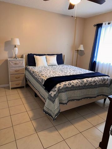 6698 10th Avenue N 106, Lake Worth, FL 33467