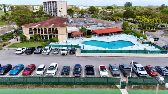 6698 10th Avenue N 106, Lake Worth, FL 33467