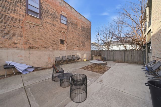 518 S Western Avenue, Chicago, IL 60612