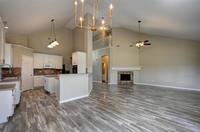 7500 Parkgate Drive, Fort Worth, TX 76137