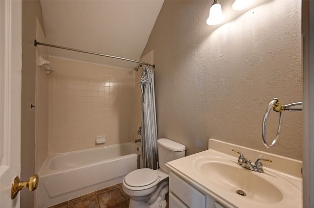 7500 Parkgate Drive, Fort Worth, TX 76137