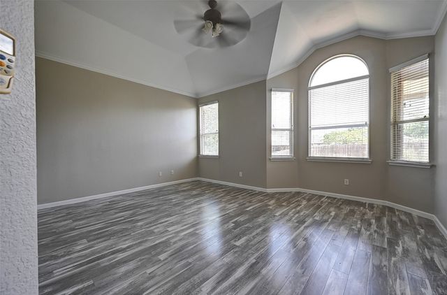 7500 Parkgate Drive, Fort Worth, TX 76137