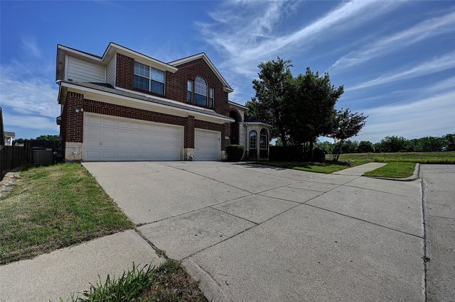 7500 Parkgate Drive, Fort Worth, TX 76137
