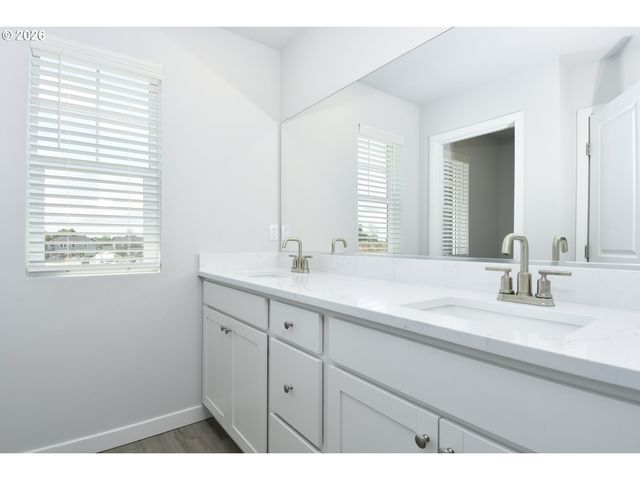 749 Ne 13TH St, Battle Ground, WA 98604