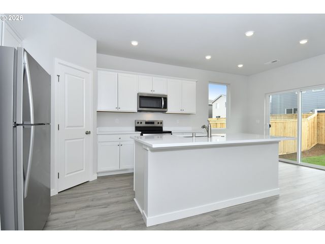 749 Ne 13TH St, Battle Ground, WA 98604