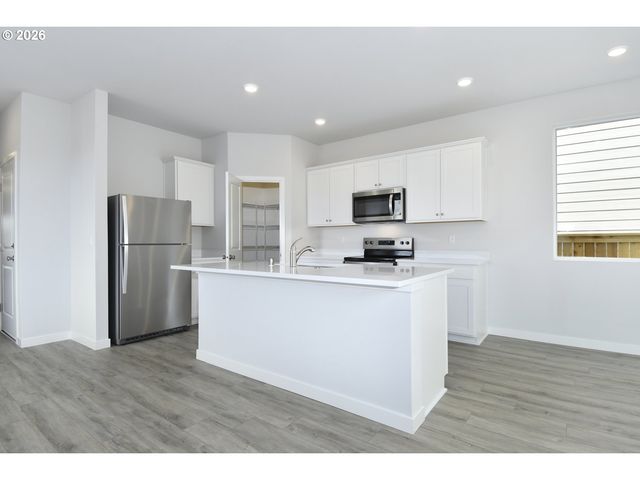 749 Ne 13TH St, Battle Ground, WA 98604