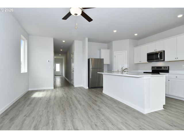 749 Ne 13TH St, Battle Ground, WA 98604