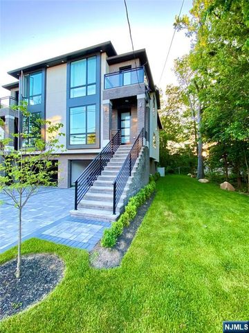 2195 Linwood Avenue, Fort Lee, NJ 07024