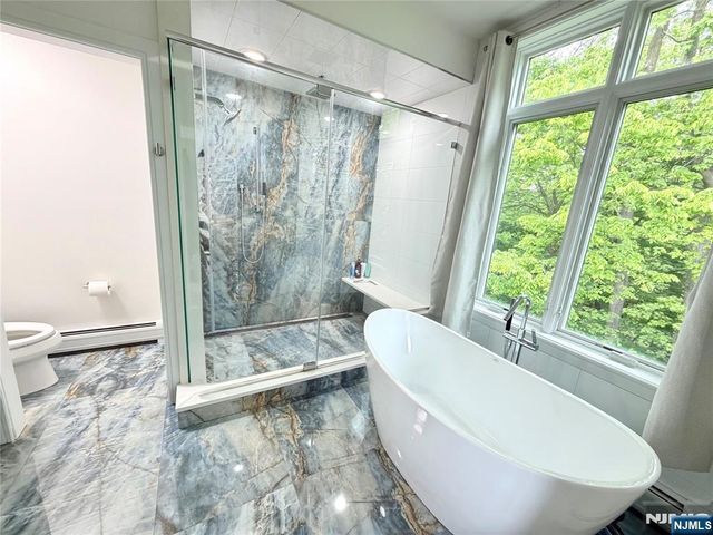 2195 Linwood Avenue, Fort Lee, NJ 07024