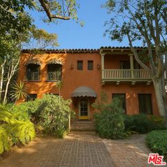 840 Huntley Drive 2, West Hollywood, CA 90069