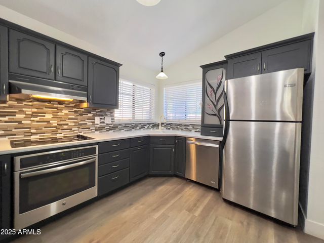 625 N 38TH Street N, Mesa, AZ 85205