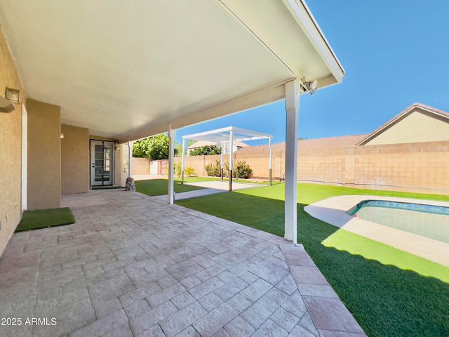 625 N 38TH Street N, Mesa, AZ 85205