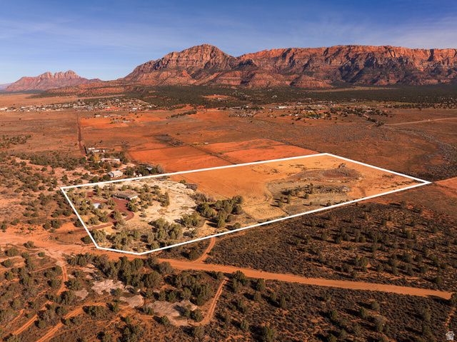 2591 S DESERT DR, Apple Valley, UT 84737