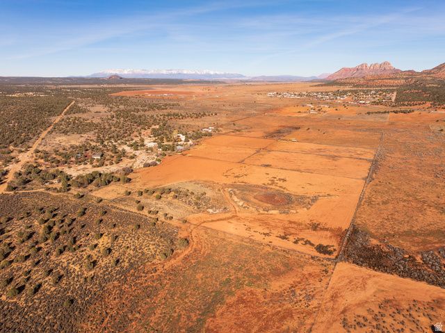 2591 S DESERT DR, Apple Valley, UT 84737