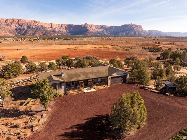 2591 S DESERT DR, Apple Valley, UT 84737