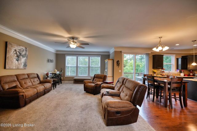 9105 Blue Boulder Ct, Louisville, KY 40291