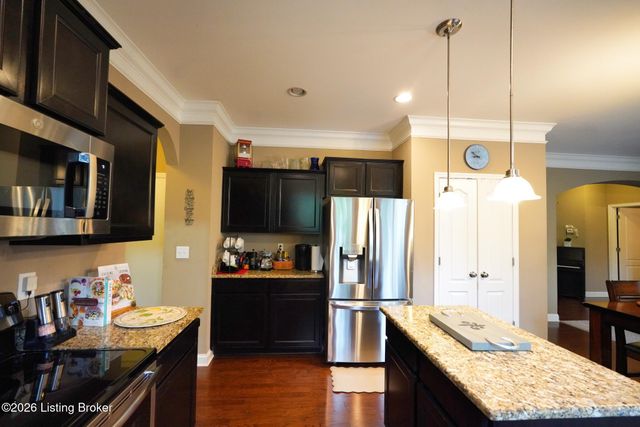 9105 Blue Boulder Ct, Louisville, KY 40291